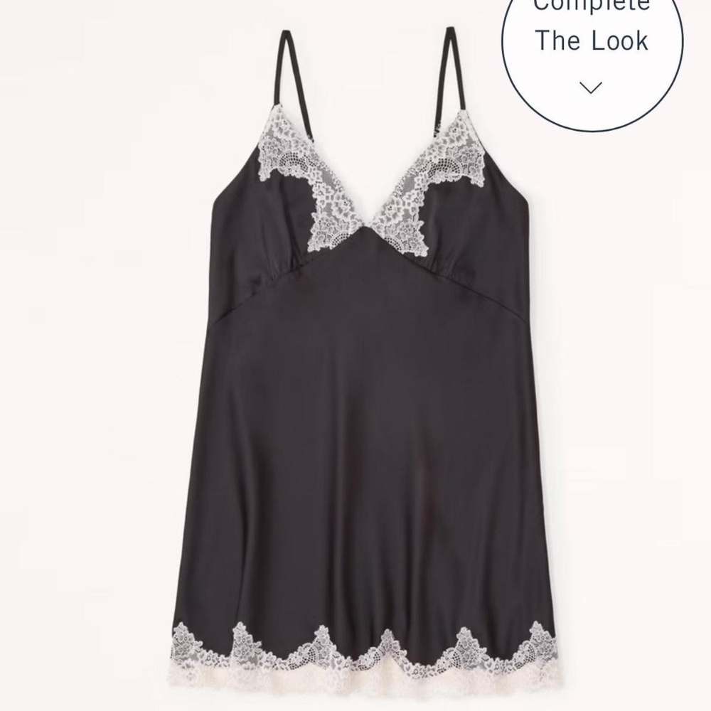 BRAND new Abercrombie and fitch nightgown